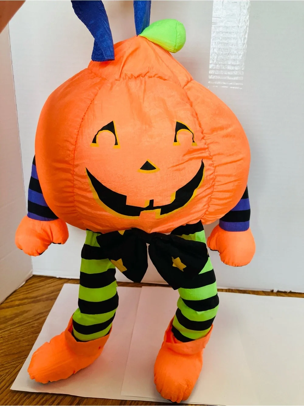 Stuffins 1993 Plush Nylon Halloween Jack-O-Lantern Pumpkin 14in Long
